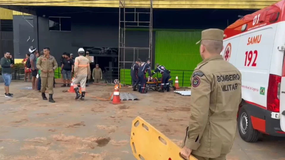 Trabalhador morre e outro fica em estado grave após descarga elétrica em obra no Acre