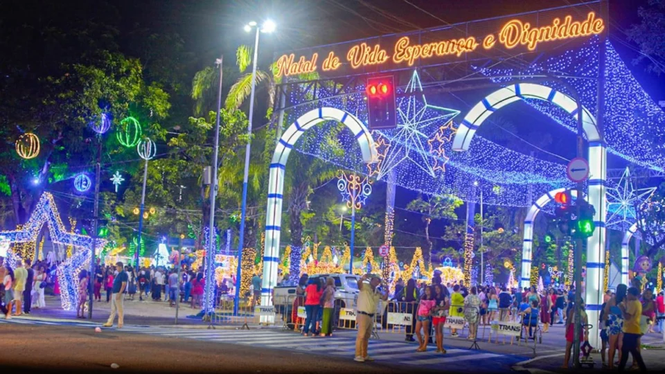 No Acre, prefeitura vai gastar quase R$ 1 milhão com show de drones para o Natal