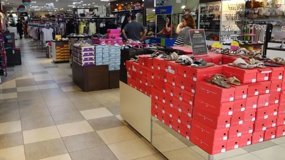 VÍDEO: Comércio de Porto Velho amplia contratações temporárias para o fim de ano