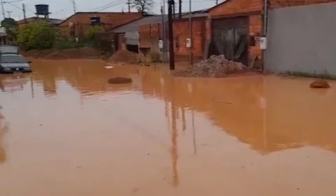 VÍDEO: Moradores relatam prejuízos após temporal que alagou bairros de Porto Velho