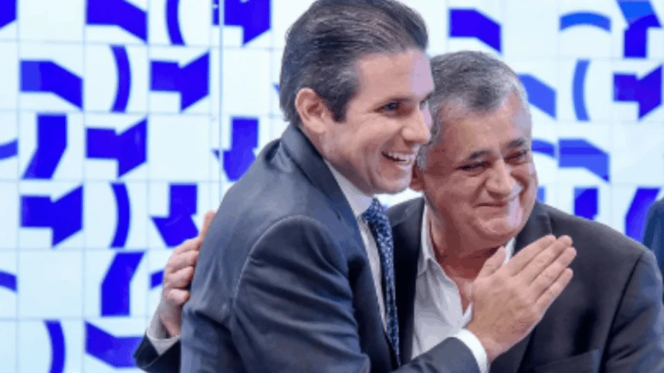 ‘Relação reconstruída’, afirma líder do governo após desavenças com Hugo Motta