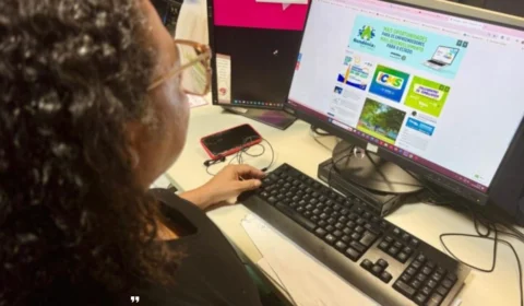 Estudantes fora da escola têm até 30 de novembro para se inscrever na Chamada Escolar Online