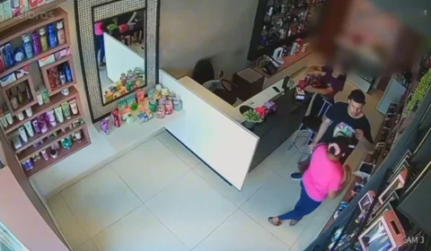 Casal é flagrado furtando loja de perfumes