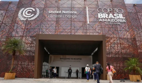 COP30 chega ao segundo dia em Belém com foco em transição energética e preservação das florestas
