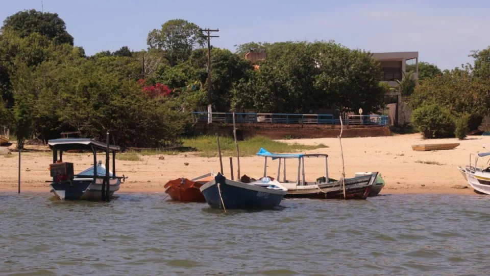 Maré baixa desafia equipe da expedição ‘Entre Rios e Vozes’ em Gurupá, no Pará