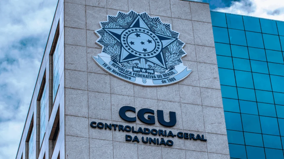 Após agressão no Distrito Federal, Lula ordena processo na CGU para punir e expulsar servidor público