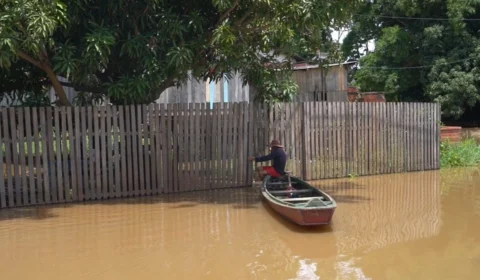 Cheia do Rio Acre provoca alagamentos em 40 bairros na capital