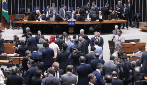 Deputados aprovam PL da Dosimetria; pena de Bolsonaro pode cair de 27 para 2 anos