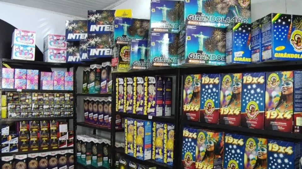 VÍDEO: Fogos silenciosos se consolidam como alternativa inclusiva nas festas de fim de ano