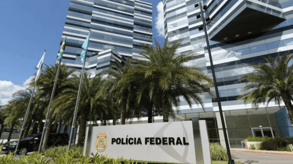 PF identifica R$ 28,6 milhões suspeitos ligados a assessores de Sóstenes e Jordy