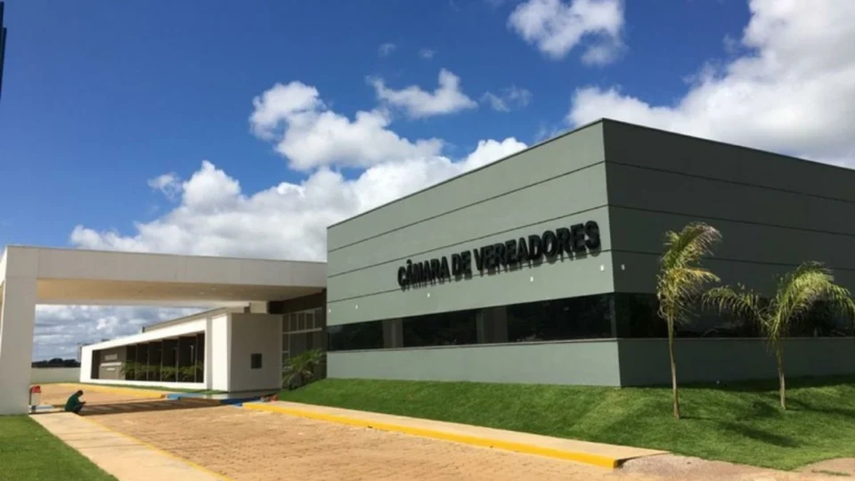 VÍDEO: Câmara de Vilhena gasta mais de R$ 2,4 milhões com salários e diárias em 2025