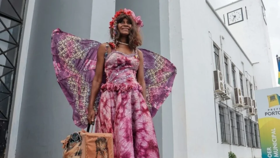 Bailarina da Praça celebra 56 anos com festa no Mercado Cultural