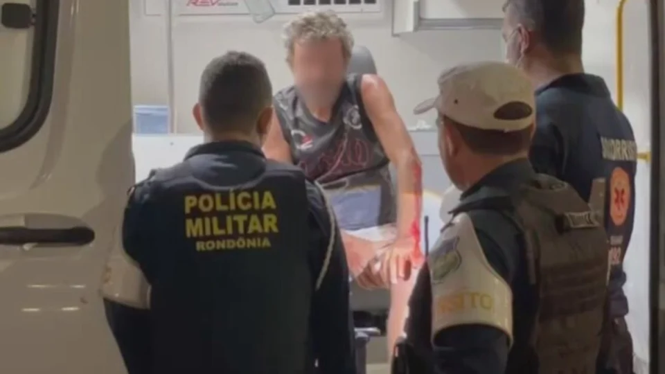 VÍDEO: Idoso é preso por embriaguez após acidente entre carro e moto em Porto Velho