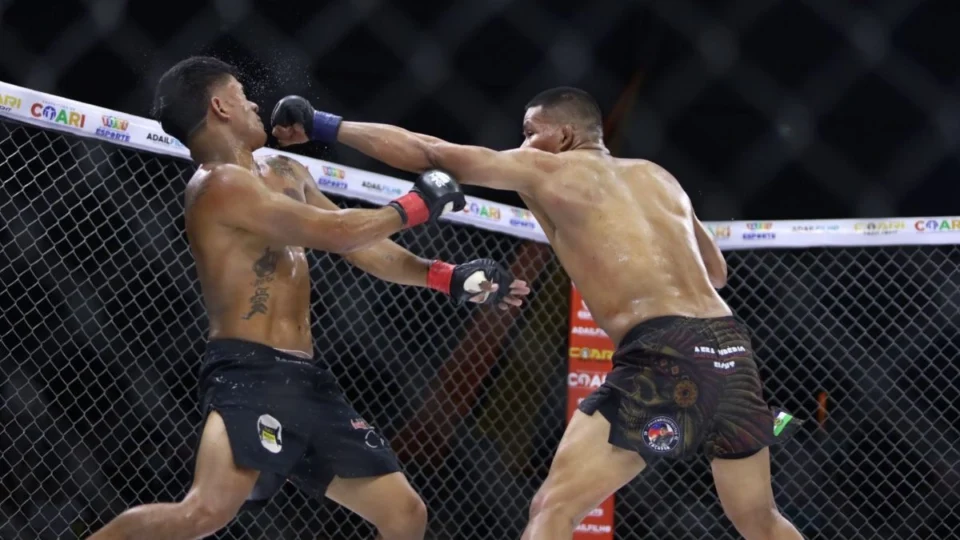 Coari Fight Night estreia com ginásio lotado e grandes combates de MMA; confira