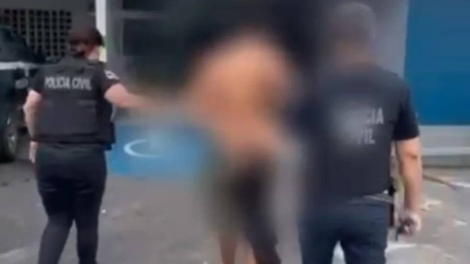 Homem é preso em Manaus após estuprar ex e enviar vídeo do crime ao atual namorado