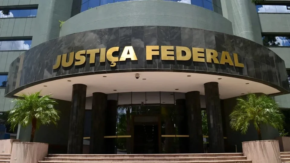 Vídeo da ‘festa da cueca’ com prostitutas teria servido para chantagear juízes