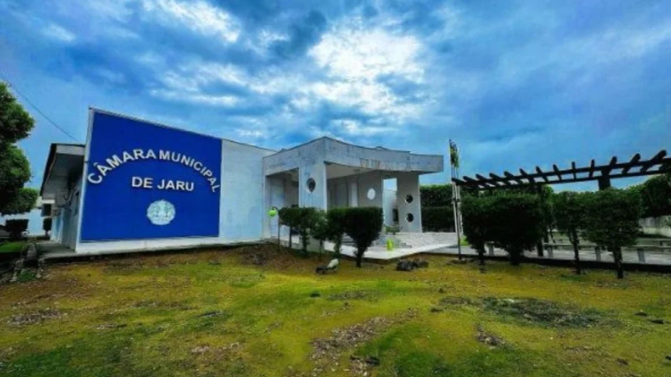 VÍDEO: Câmara de Jaru gasta quase R$ 900 mil com diárias e viagens em dez meses