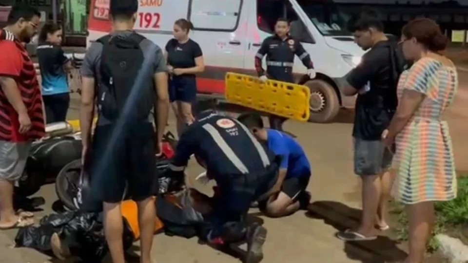 VÍDEO: Colisão entre motos deixa dois feridos no bairro Lagoinha em Porto Velho
