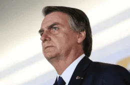 Michelle diz que Bolsonaro caiu e bateu a cabeça: ‘meu amor não está bem’