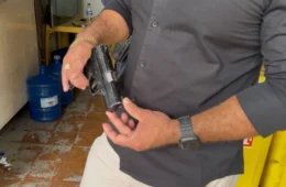 VÍDEO: Secretário de Segurança detém homem com simulacro de arma no bairro Liberdade em Porto Velho