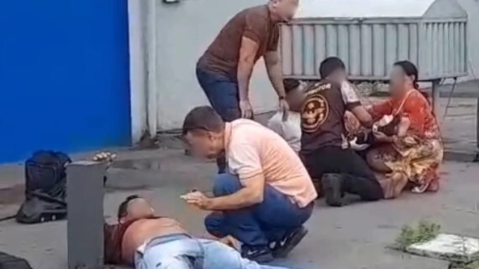 VÍDEO: Homem e criança ficam feridos após acidente entre moto e carro em Porto Velho