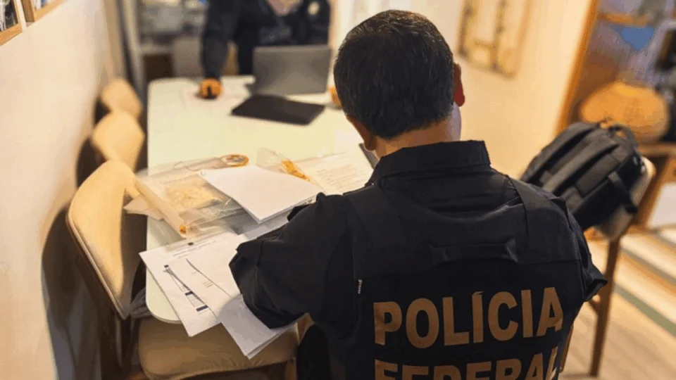 PF deflagra segunda fase da Operação Compliance Zero com bloqueio de R$ 5,7 bilhões
