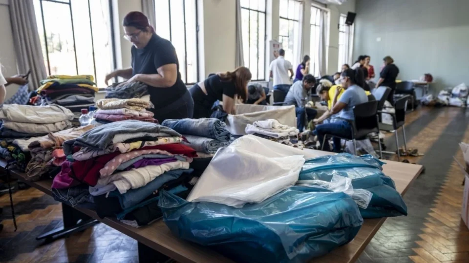 Prefeitura de Porto Velho lança campanha “O Rio Nos Une” para arrecadação de roupas a famílias afetadas pela cheia