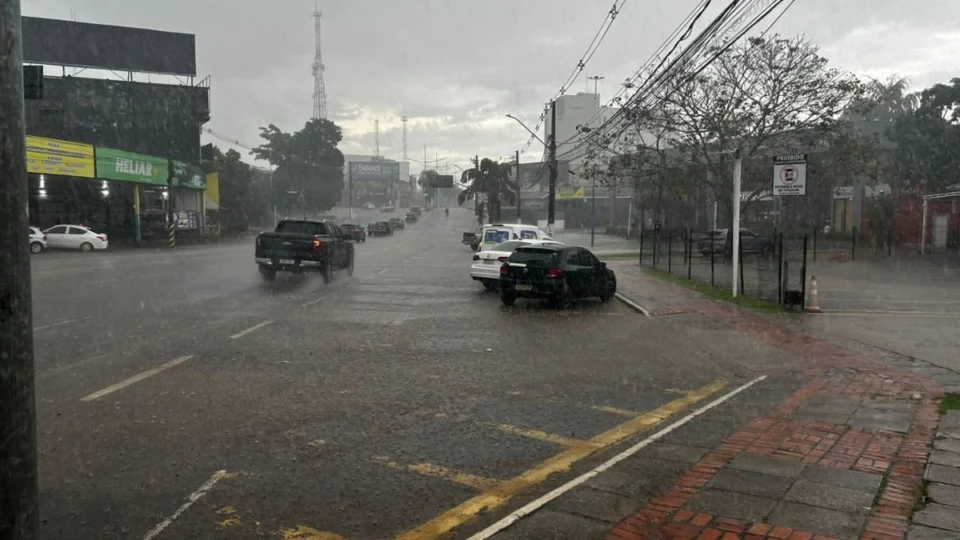 Terça-feira será de tempo instável e risco de chuvas intensas em todo o Acre