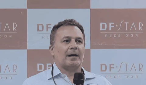 Médico particular de Bolsonaro poderá acompanhar perícia, decide Moraes