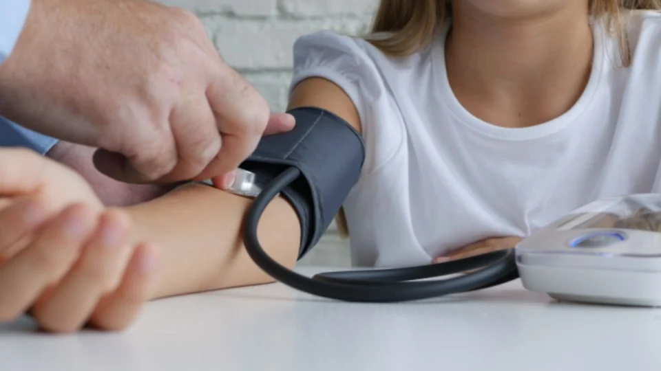 Nova lei torna obrigatória aferição de pressão arterial em consultas pediátricas no Acre