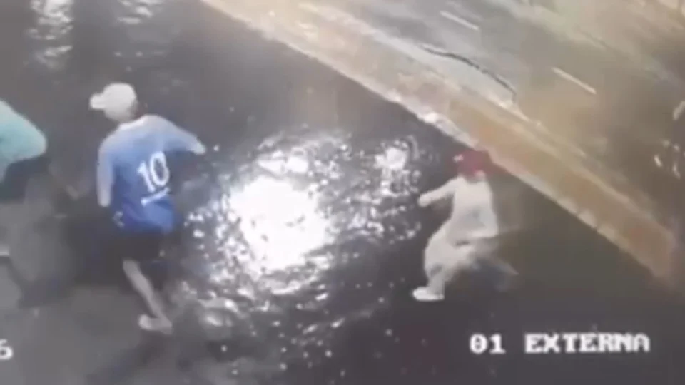 Assalto às Lojas Americanas no Acre termina em perseguição e fuga dos suspeitos; VÍDEO