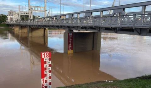 Rio Acre ultrapassa nível de inundação e chega a 14,55 m