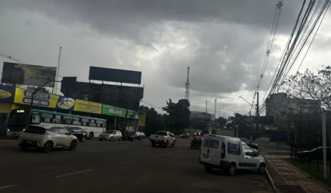 Acre tem segunda-feira de tempo instável e risco de chuvas fortes