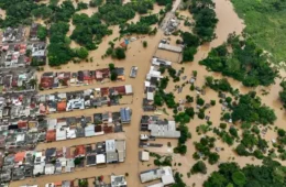 Cheia do Rio Acre: Defesa Civil inicia remoção de famílias em Rio Branco