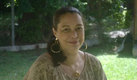 Filha de Olavo de Carvalho é encontrada morta em casa no interior de São Paulo