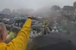 Mulher atingida por raio em ato de Nikolas permanece internada na UTI