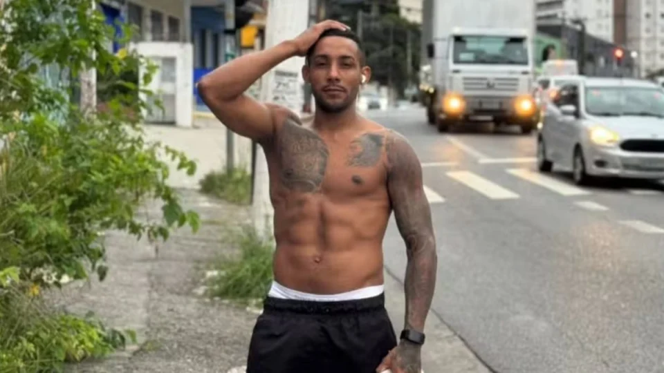 Vídeo mostra ‘chefe do PCC’ ensinando técnicas de tortura a adolescentes